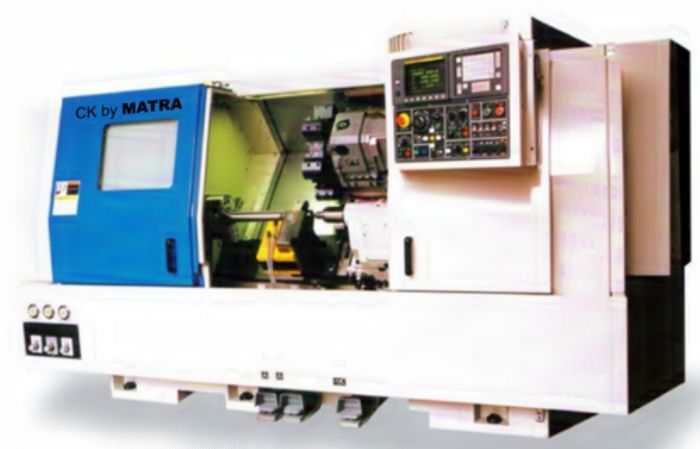 05_Torno CNC de bancada inclinada