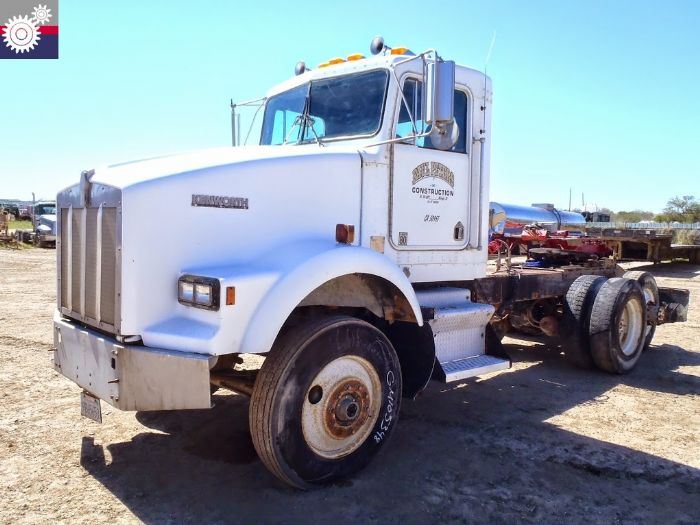 KENWORTH T800B GM105348