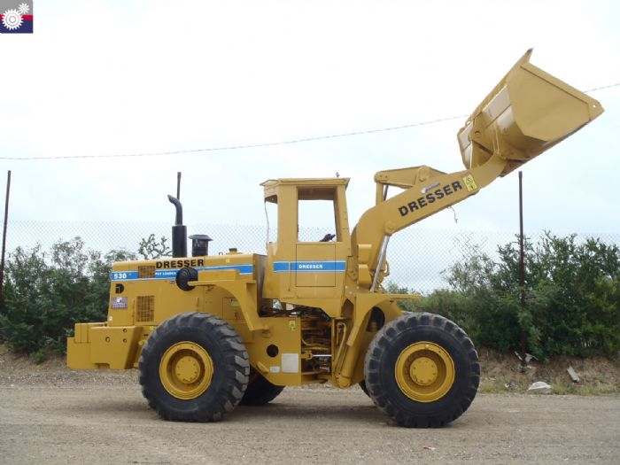 CARGADOR FRONTAL DRESSER 530