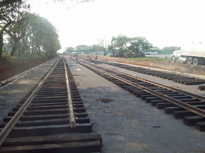 Construcción y Mantenimiento a Vías de Ferrocarril