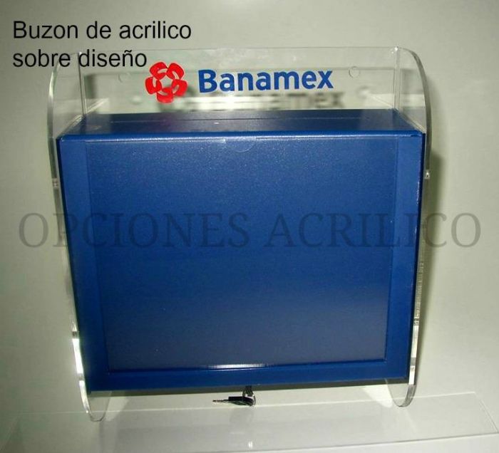Buzón de acrílico sobre diseño
