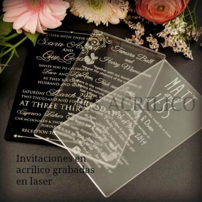 Invitaciones en acrílico grabadas en laser
