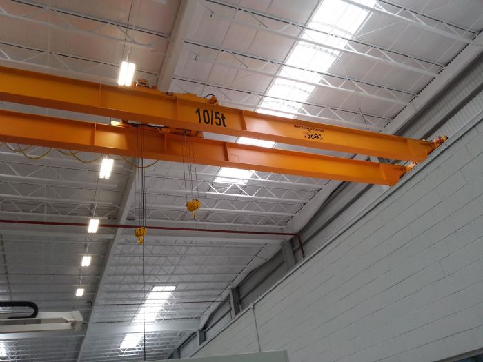 GRUAS VIAJERAS Y POLIPASTOS