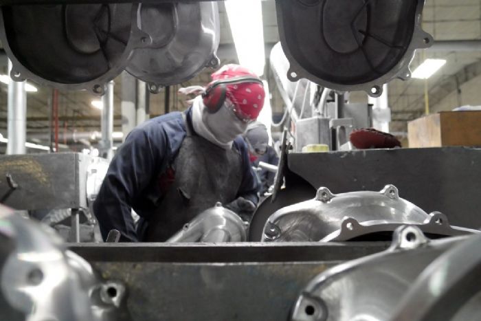 LIJADO Y PULIDO DE PIEZAS METALICAS