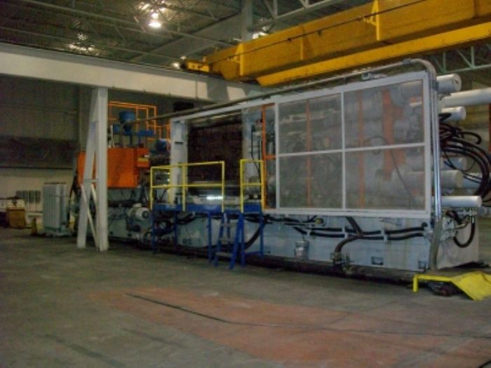 2035 Ton, 389 Oz. MIR Maquina de Inyeccion '95