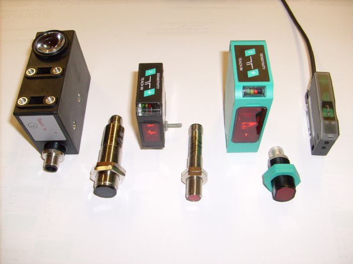 SENSORES FOTOELECTRICOS O FOTOCELDAS