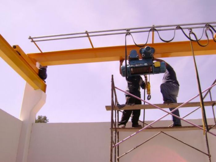 GRUAS VIAJERAS