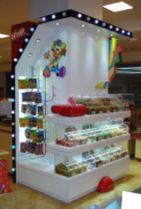 Corners, vitrinas y mobiliario comercial