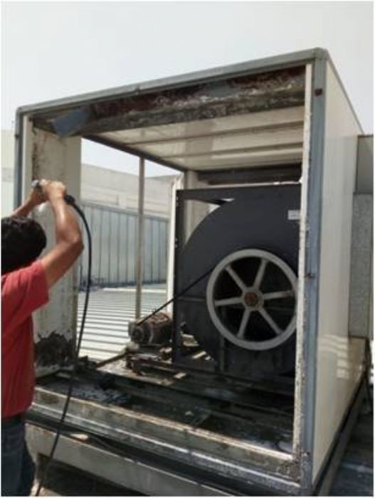 Mantenimiento a equipos de aire acondicionado