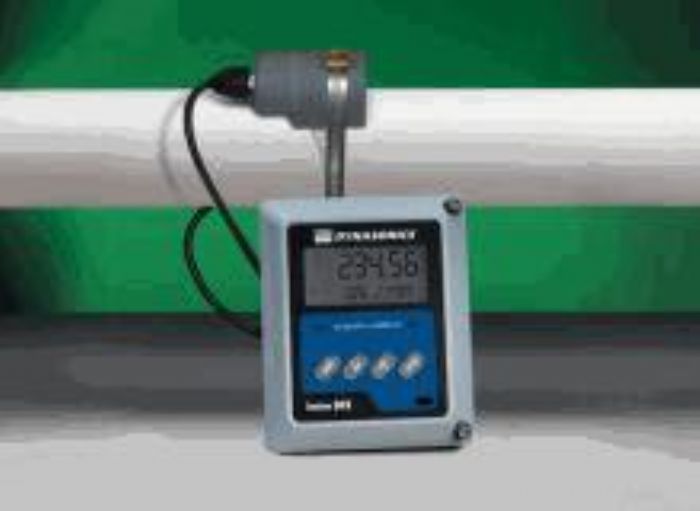MEDIDOR DE FLUJO ULTRASONICO PARA LIQUIDOS CON SOLIDOS SUSPENDIDOS