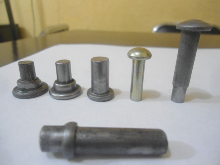 fabricacion de remaches industriales solidos aluminio de balata en aluminio y laton