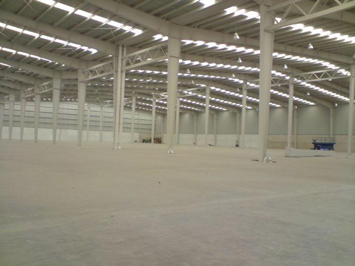 RENTO BODEGA DE 7,500 M2 EN VALLEJO