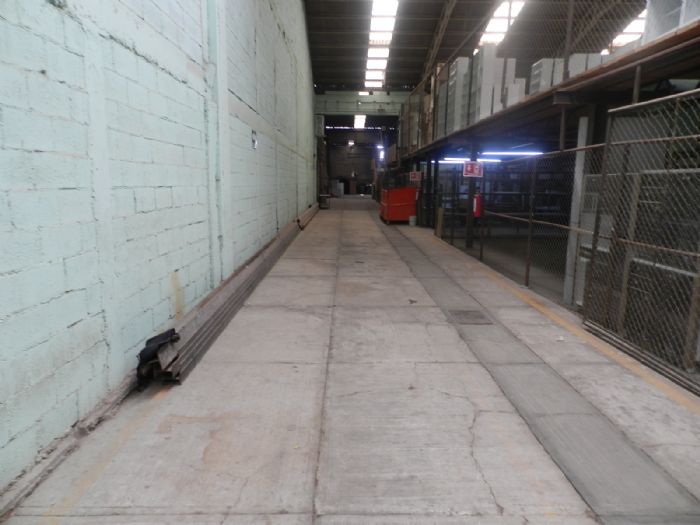 NAVE INDUSTRIAL