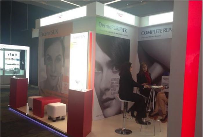 LX Congreso anual terapeutica Stand Eucerin
