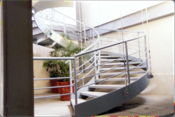 HERRERÍA ESCALERAS SEGUN ESPECIFICACIONES