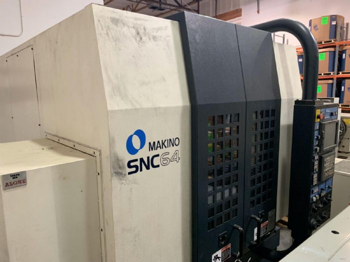 Centro de maquinado Makino SNC 64 