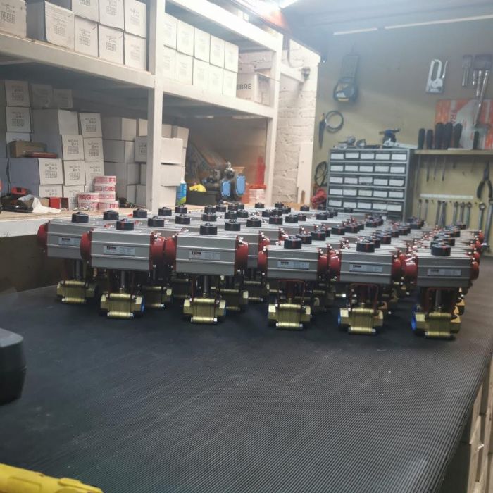 VALVULA BOLA CON ACTUADOR ELECTRICO