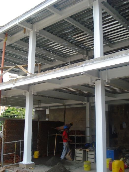CONSTRUCCIONES