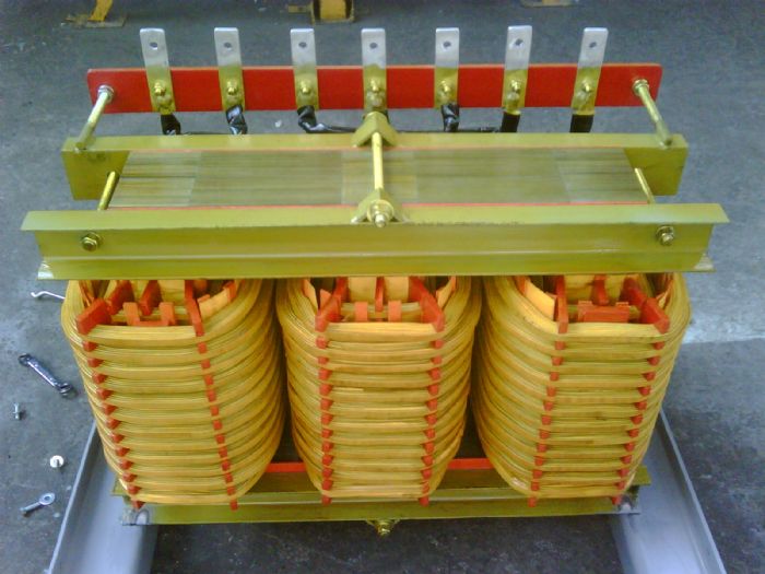 TRANSFORMADORES ELECTRICOS