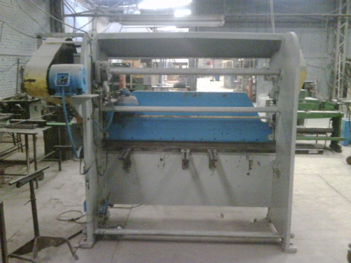 PRESS BREAK 45 TONS