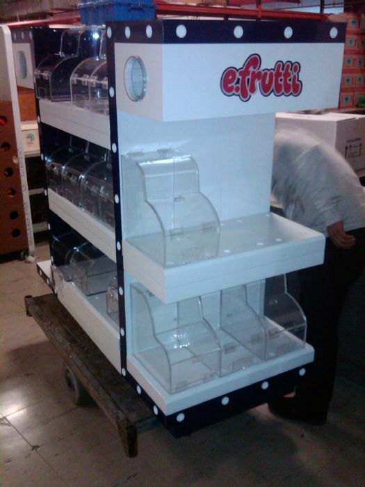 MOBILIARIO COMERCIAL