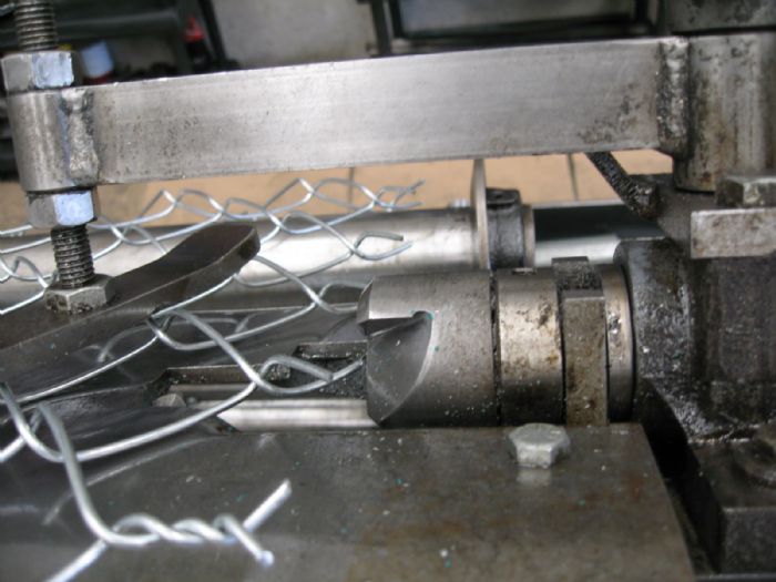 FABRICACION DE MAQUINARIA PARA MALLA CICLONICA,HEXAGONAL,MALLLA ELECTROSOLDADA,ETC..