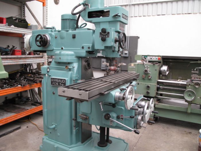 FRESADORA VERTICAL UNIVERSAL TODAS CAPACIDADES 