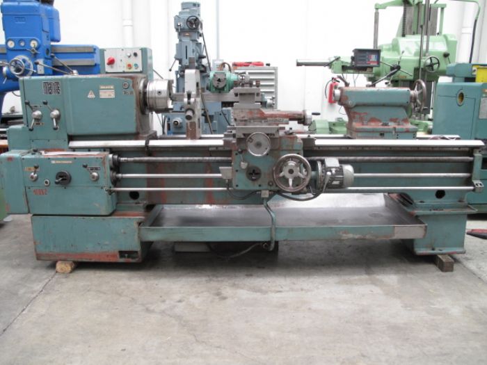 TORNO PARALELO TOS 26" X 1.5 MTS  