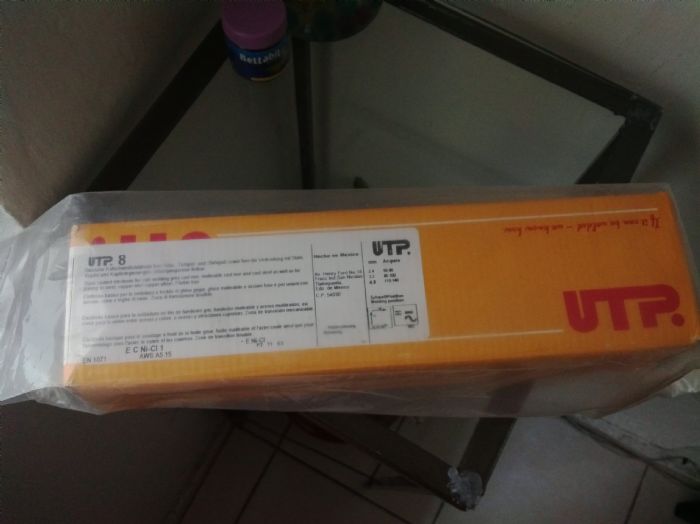 UTP 8 EN 1/8" EN $1200 X KG