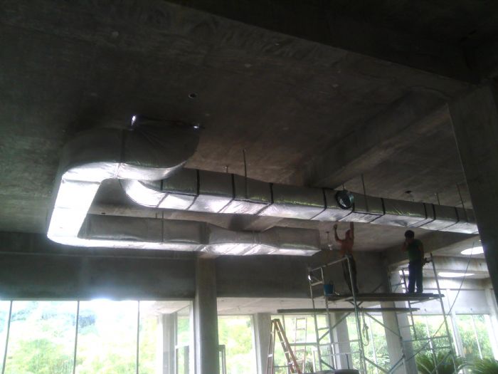 DUCTERIA DE LAMINA GALV./ACERO INOX./ NEGRA