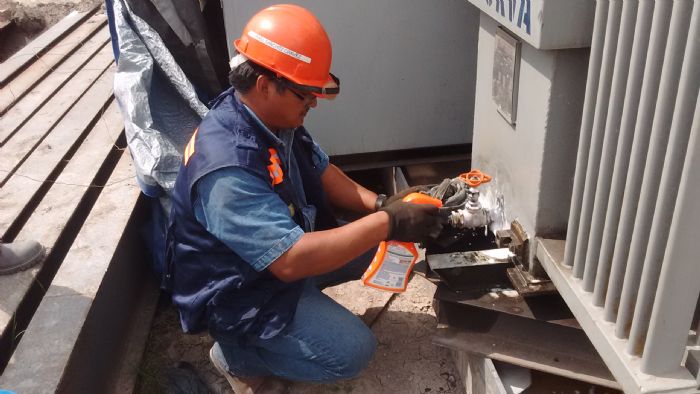 MANTENIMIENTO A EQUIPOS ELECTRICOS