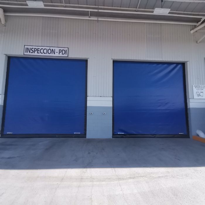 Puertas enrollables y cortinas hawaianas