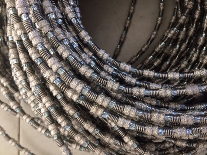 Hilo diamantado para corte de piedras naturales