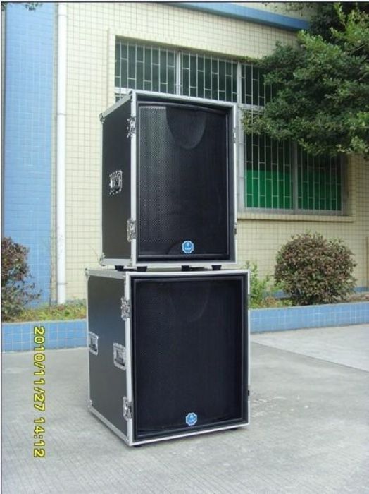 Professional indoor and outdoor loudspeaker with high power, 15'' +18''