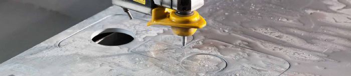 Corte de metales con chorro de agua