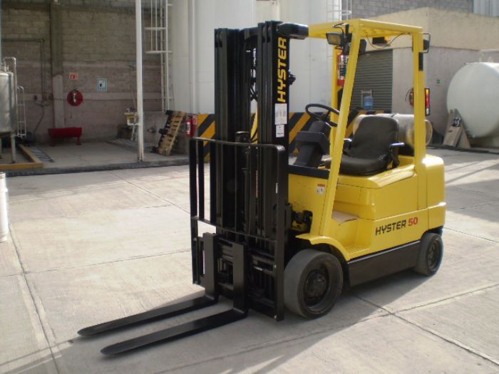 Montacargas Hyster 5,000 lbs