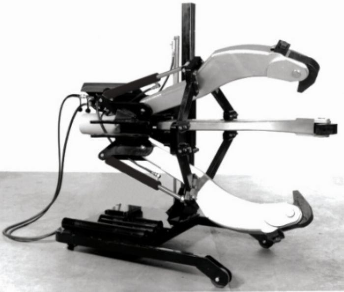 EXTRACTOR  HIDRAULICO DE 100 TONELADAS