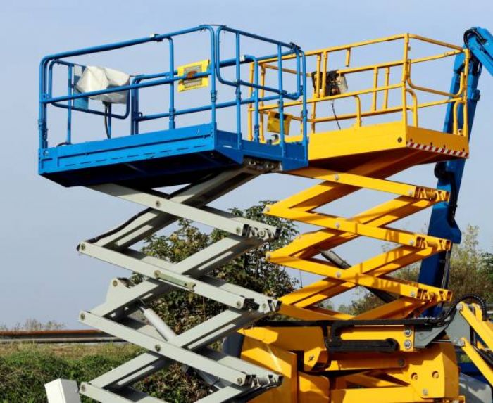 RENTA DE PLATAFORMAS DE ELEVACION TIPO TIJERA ELECTRICAS VARIAS MARCAS
