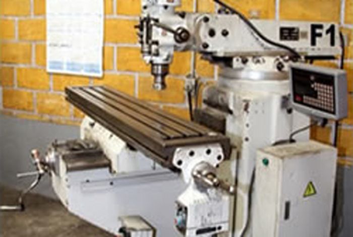 Conversión de Fresadoras Manuales a Fresadoras CNC