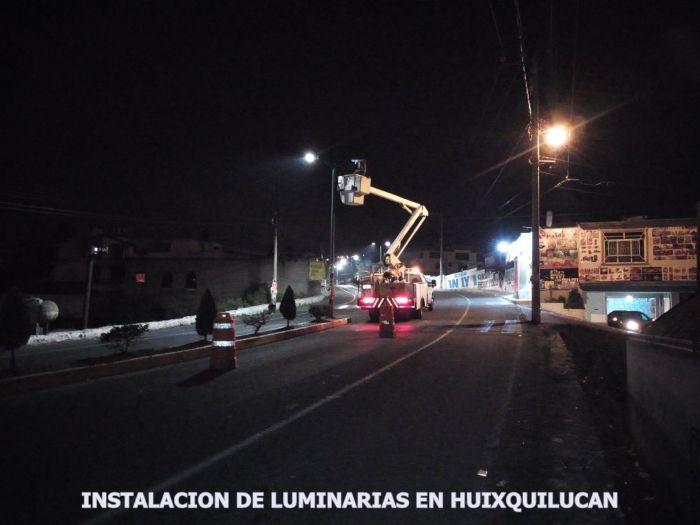 RENTA DE GRUA CON CANASTILLA