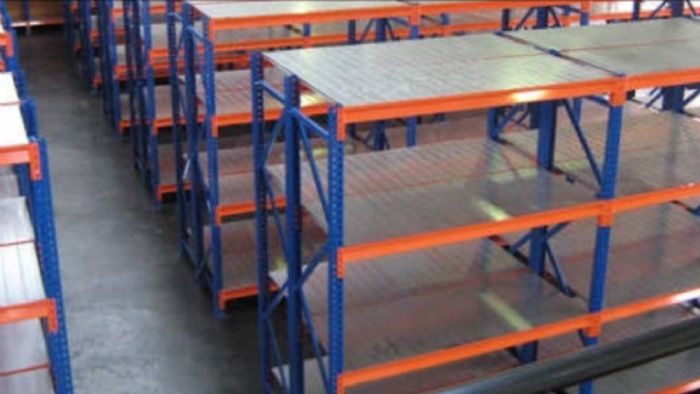 Racks y muebles de 