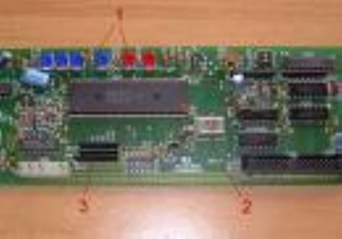 ENSAMBLE DE COMPONENTES ELECTRONICOS