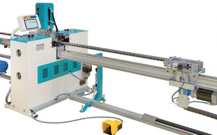 PUNZONADORA DE TUBOS Y PERFILES CNC