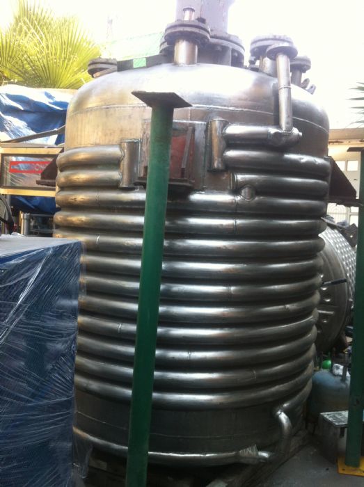 reactor de media caña de 4000 litros 