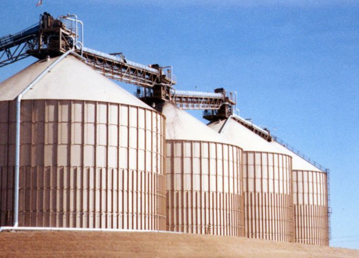 SILOS