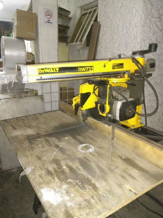 Sierra Radial Dewalt Dw 725 220v 2 Transportadora De Rodillo