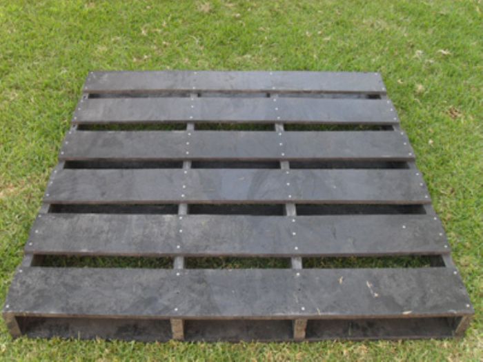 TARIMAS DE PLASTICO 1