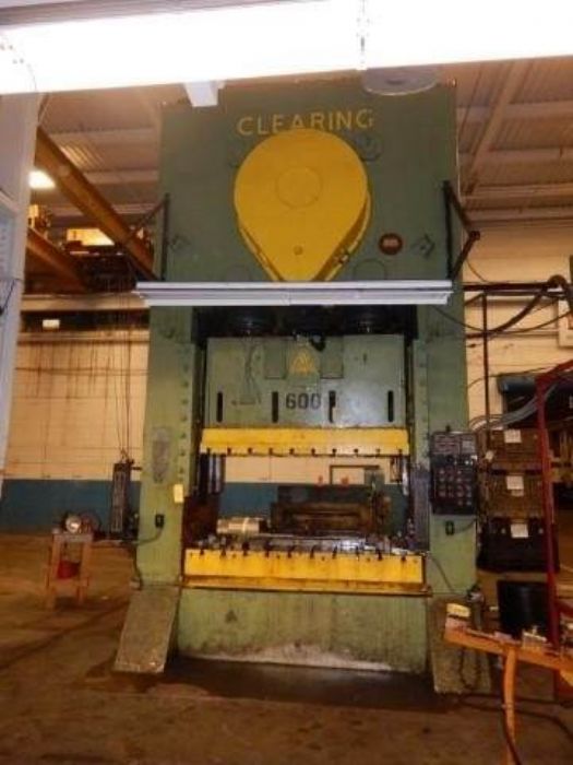 Troqueladora usada CLEARING 600Ton postes nuevos 2015