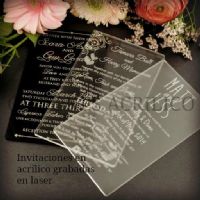 Invitaciones en acrílico grabadas en laser