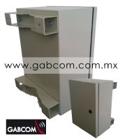 Gabinete nema 4 con abrazadera para fijacion